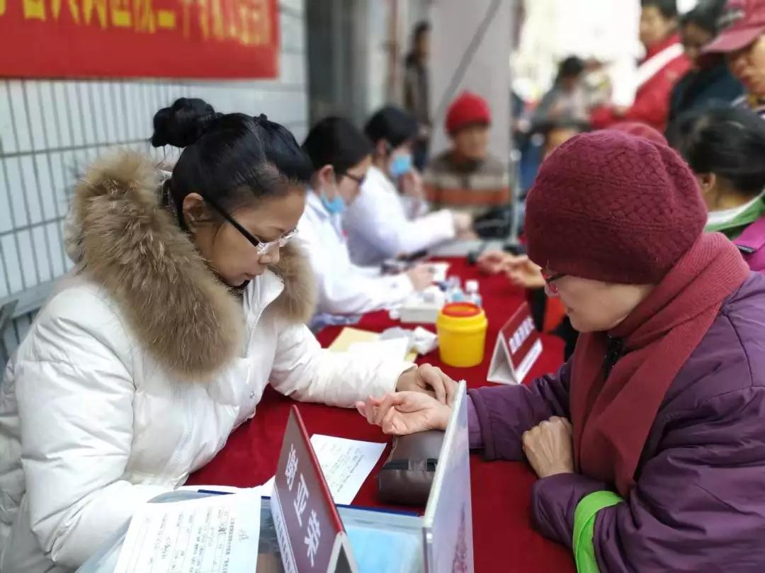【妇女节】“健康送巾帼，温情女人节”南京太乙堂中医院妇女节送祝福！